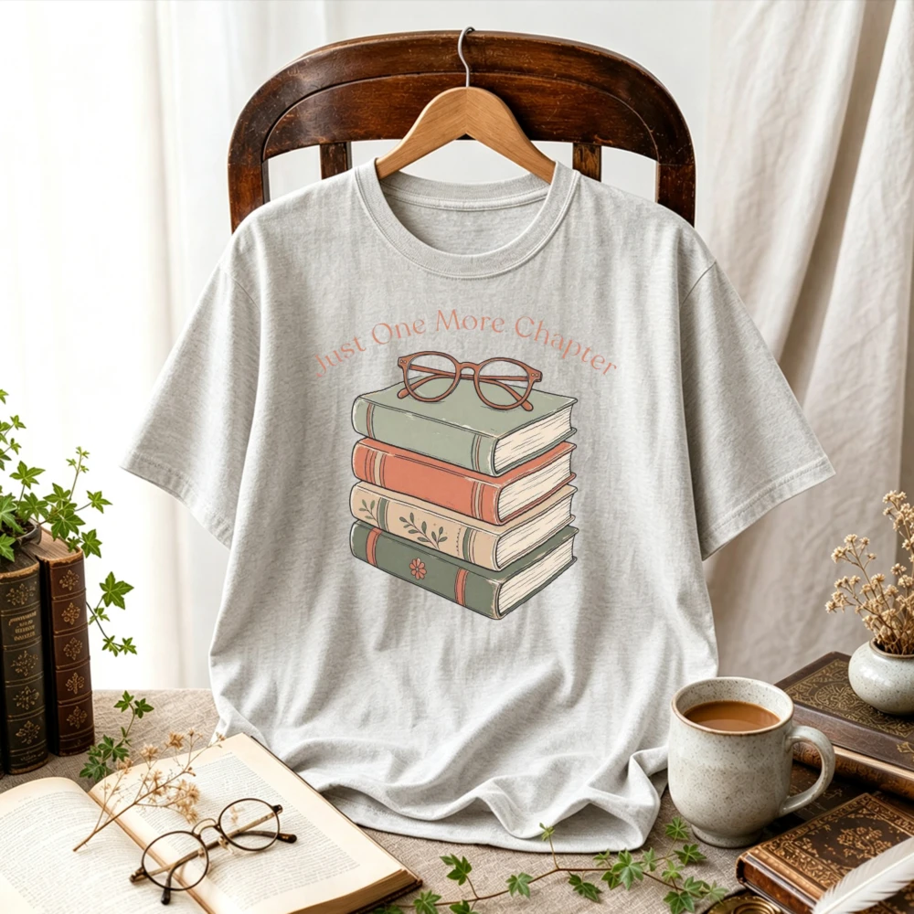 Just One More Chapter Stacked Books Glasses Graphic T-Shirt Book Lover Tee Vintage Bookworm Cottagecore Aesthetic Casual Tops