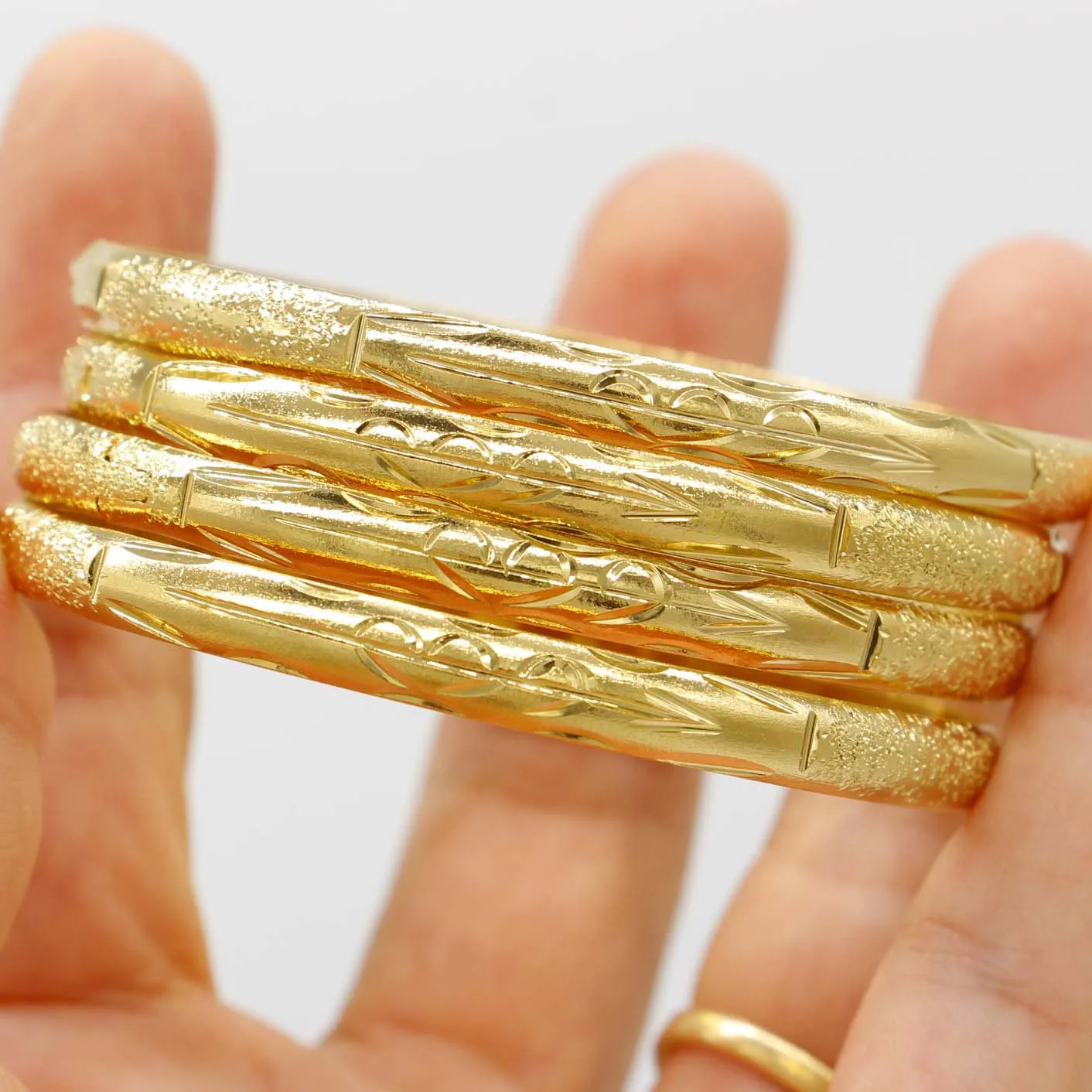 

Adixyn (4 pieces) Can Open New Dubai Gold Color Bangles for Women Lady Middle east Jewelry Party Wedding Gifts