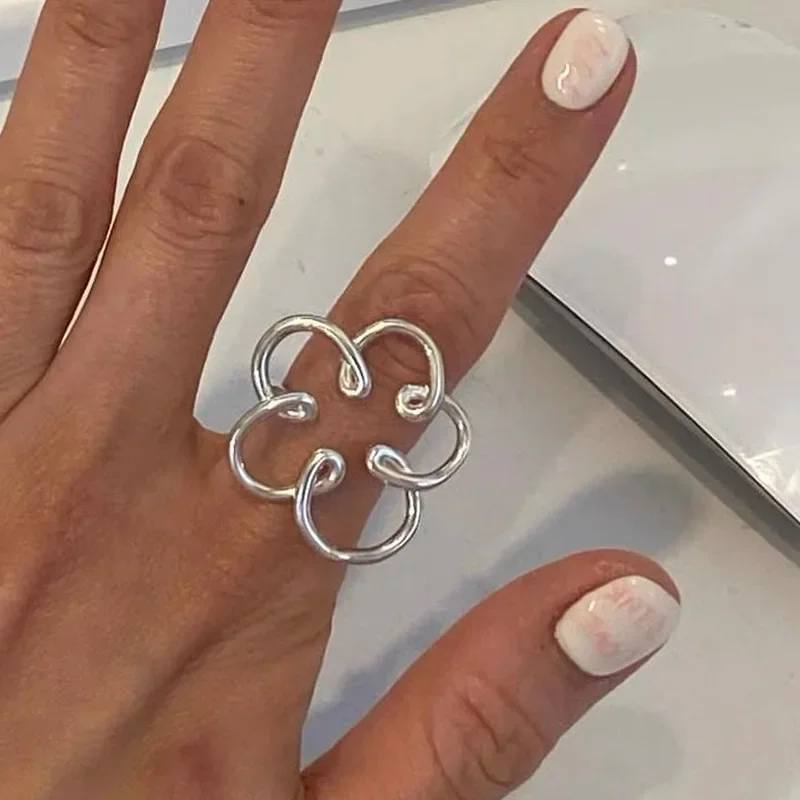 925 Sterling Silver Irregular Openwork Flower Ring Women\'s Simple Gentle Temperament Personality Small Flower Open Ring