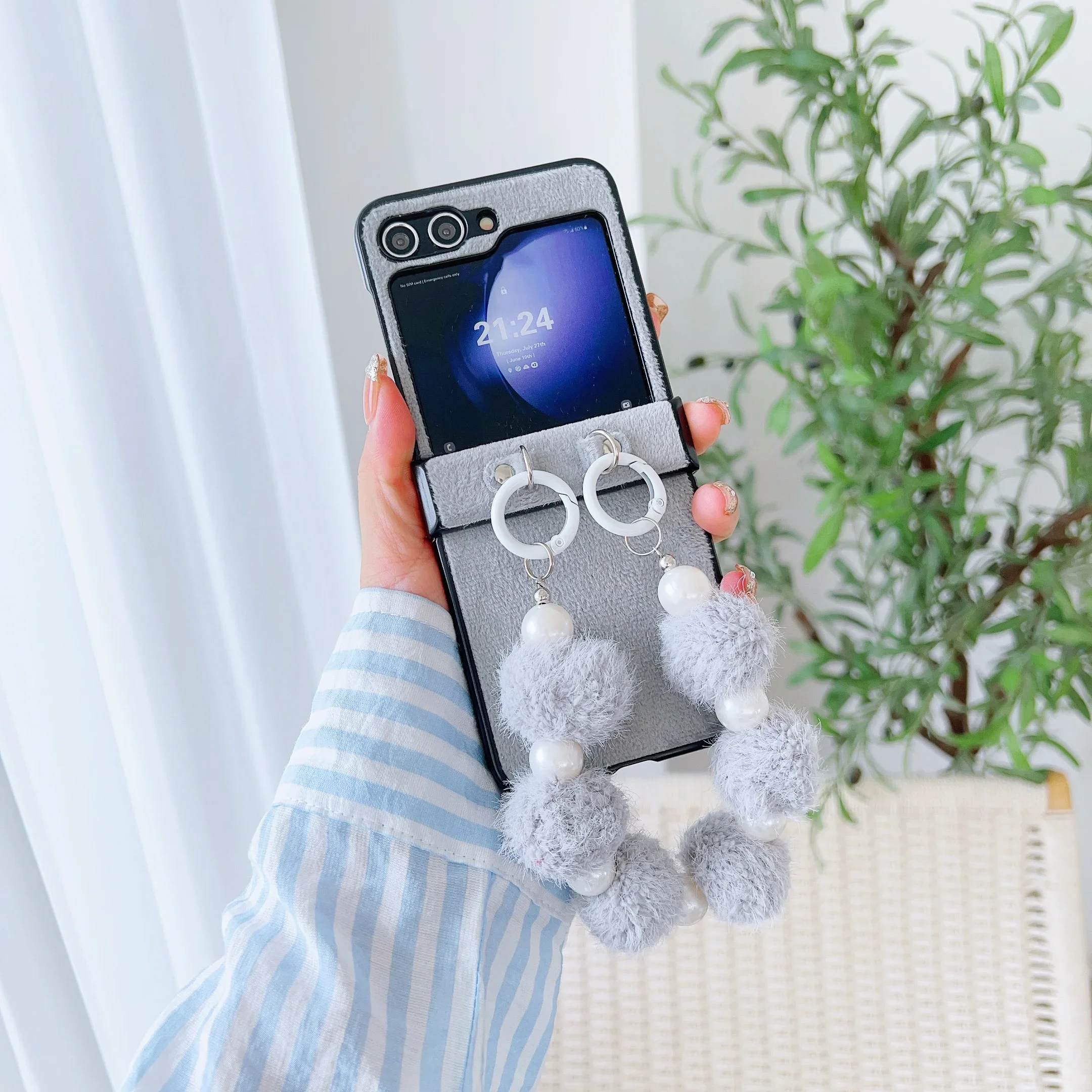 Bonito bobbles pérola couro do plutônio pulseira caso de telefone para samsung galaxy z flip 6 5 4 3 5g dobradiça proteção à prova de choque capa