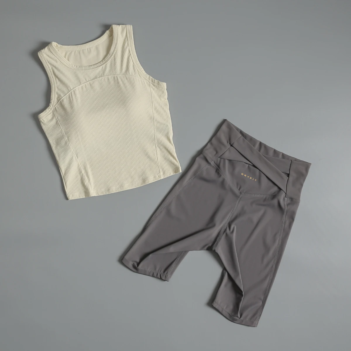 

Sports suit for women in summer Pilates yoga suit training sleeveless vest high waist nude sense running fitness cycling pants