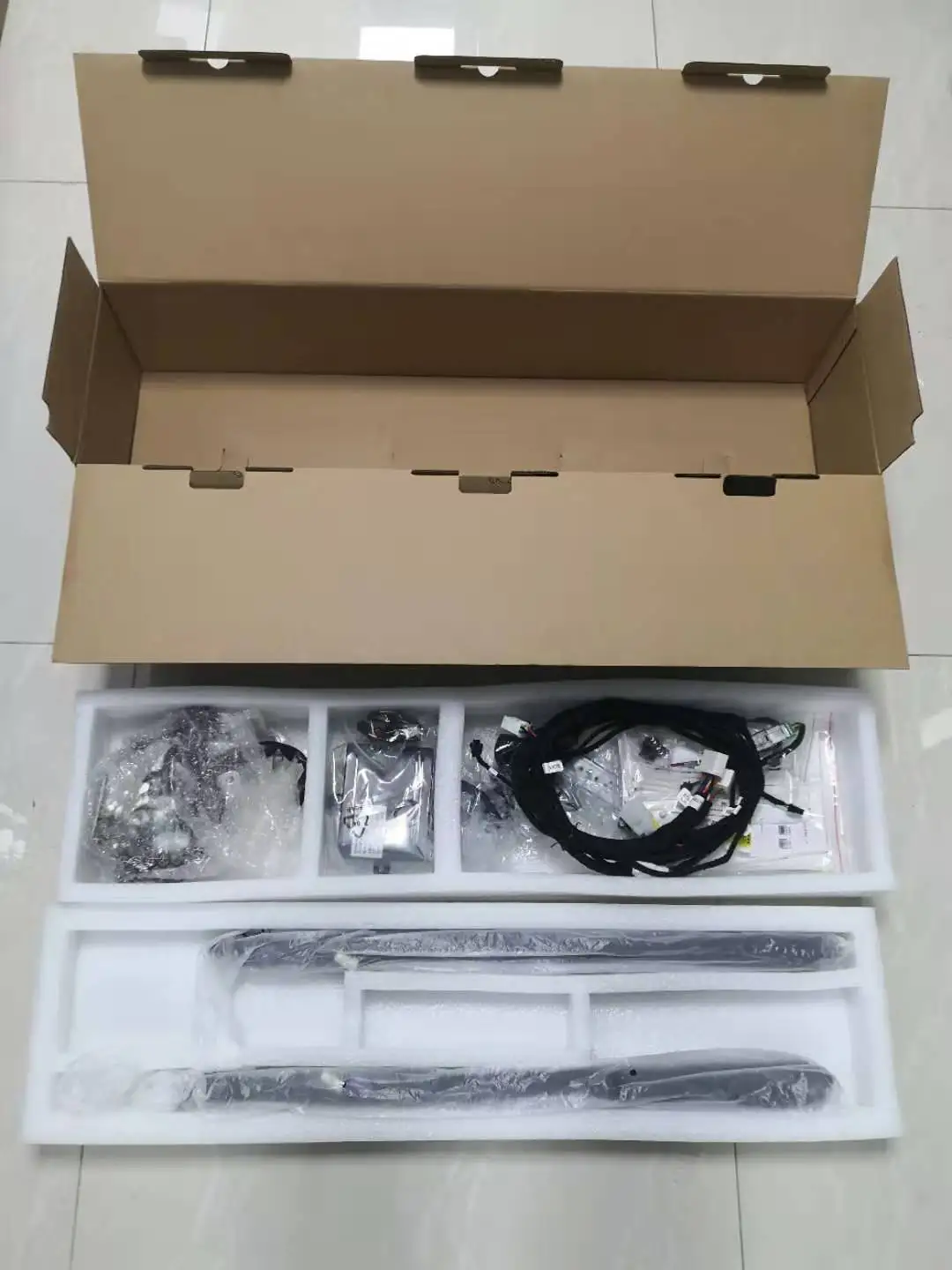 Liush Automotive Power Door Kit Factory Wholesale Tailgate Refit Kick Sensor Suitable For VW Multivan Power Tailgate Vw T5