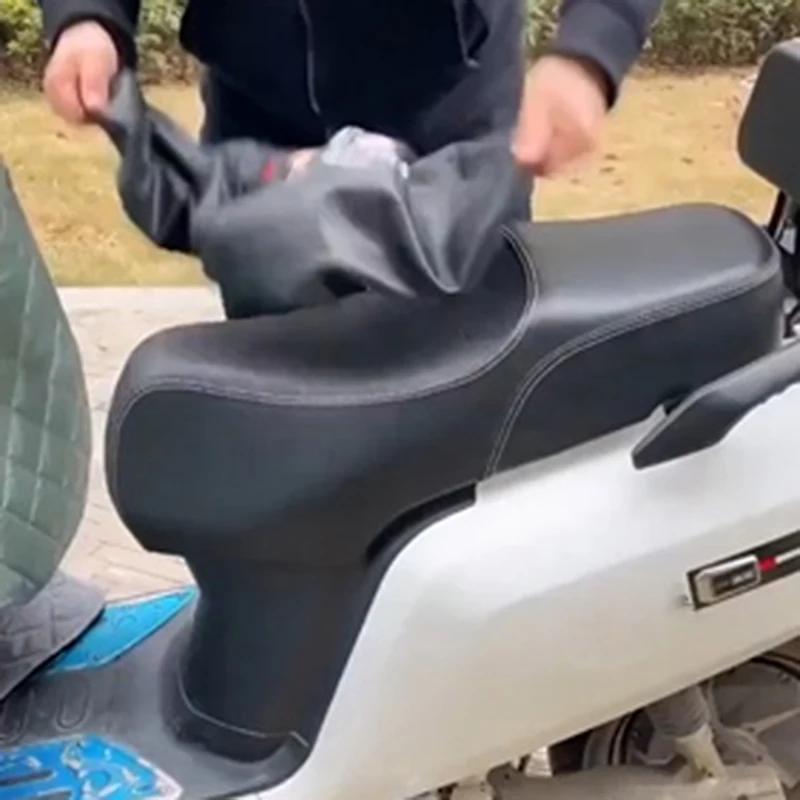 

Водонепроницаемый чехол для сиденья мотоцикла, пылезащитный, дождезащитный, солнцезащитный, для мотоциклов и скутеров, защитный чехол-накладка, аксессуары