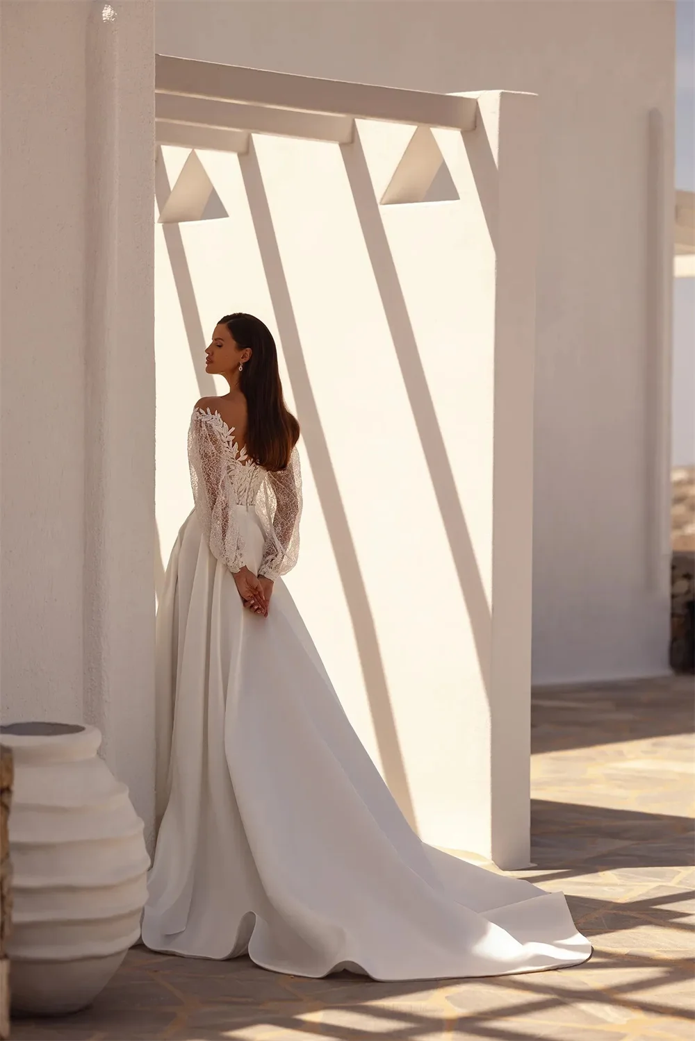 Tokyo Customized White Off the Shoulder Wedding Dresses Long Sleeve Back Zip A-Line Bridal Gown Side High Split Wedding Gown