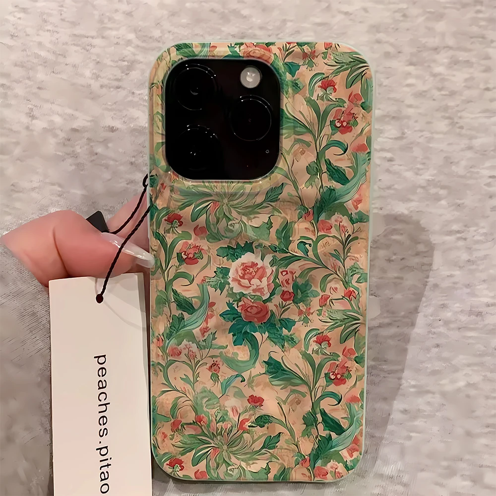 ヴィンテージ風の花柄とつる模様が施された、女性向けのiPho - Vintage Floral Pattern Soft Case のレビューと価格