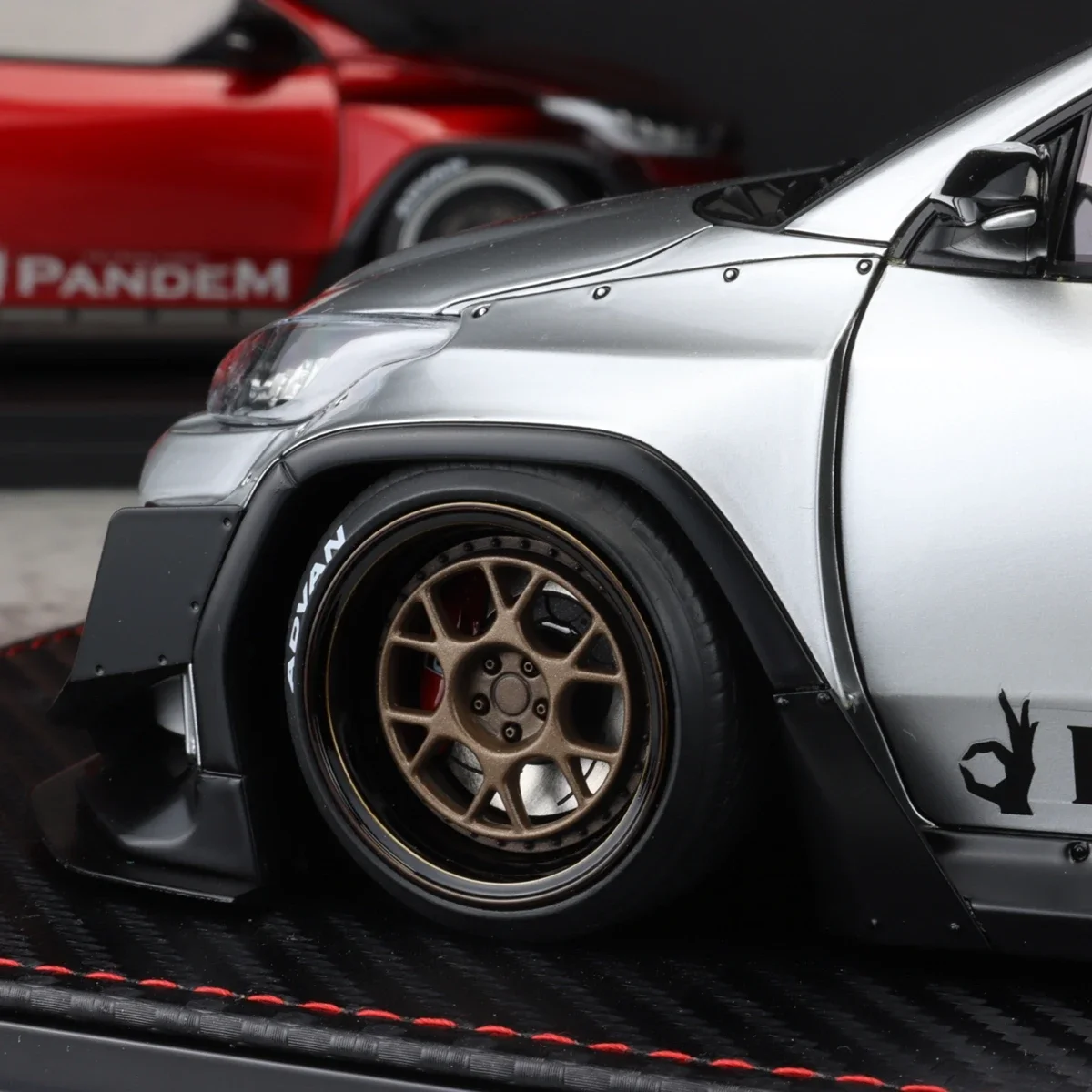 IG 1:18 야리스 PANDEM GR 4BA JDM 시뮬레이션 한정판 레진 메탈 정적 자동차 모델 장난감 선물