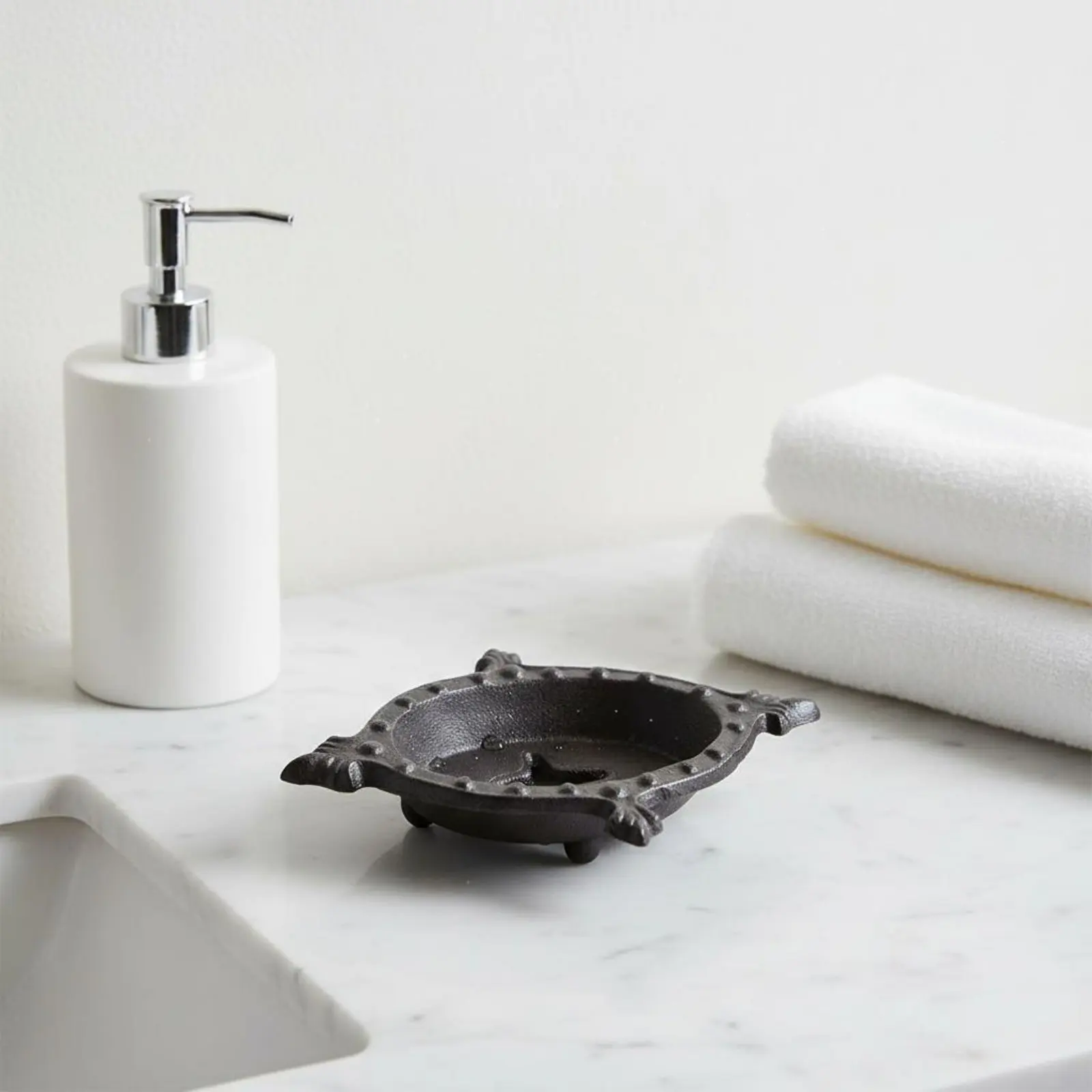 

Cast Iron Soap Dish Retro Abstract Iron Soap Holder Home Decor Heavy Duty Drainage Holes for Garden, Villa