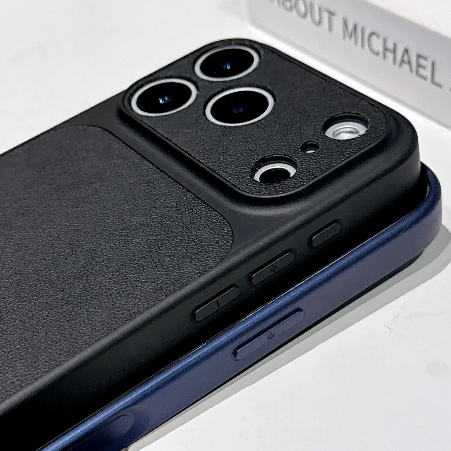 

Original Solid Leather Case for iPhone 17/16/15/14 Plus/13 Pro Max Matte Shockproof Bumper with Camera Protection PC Cover