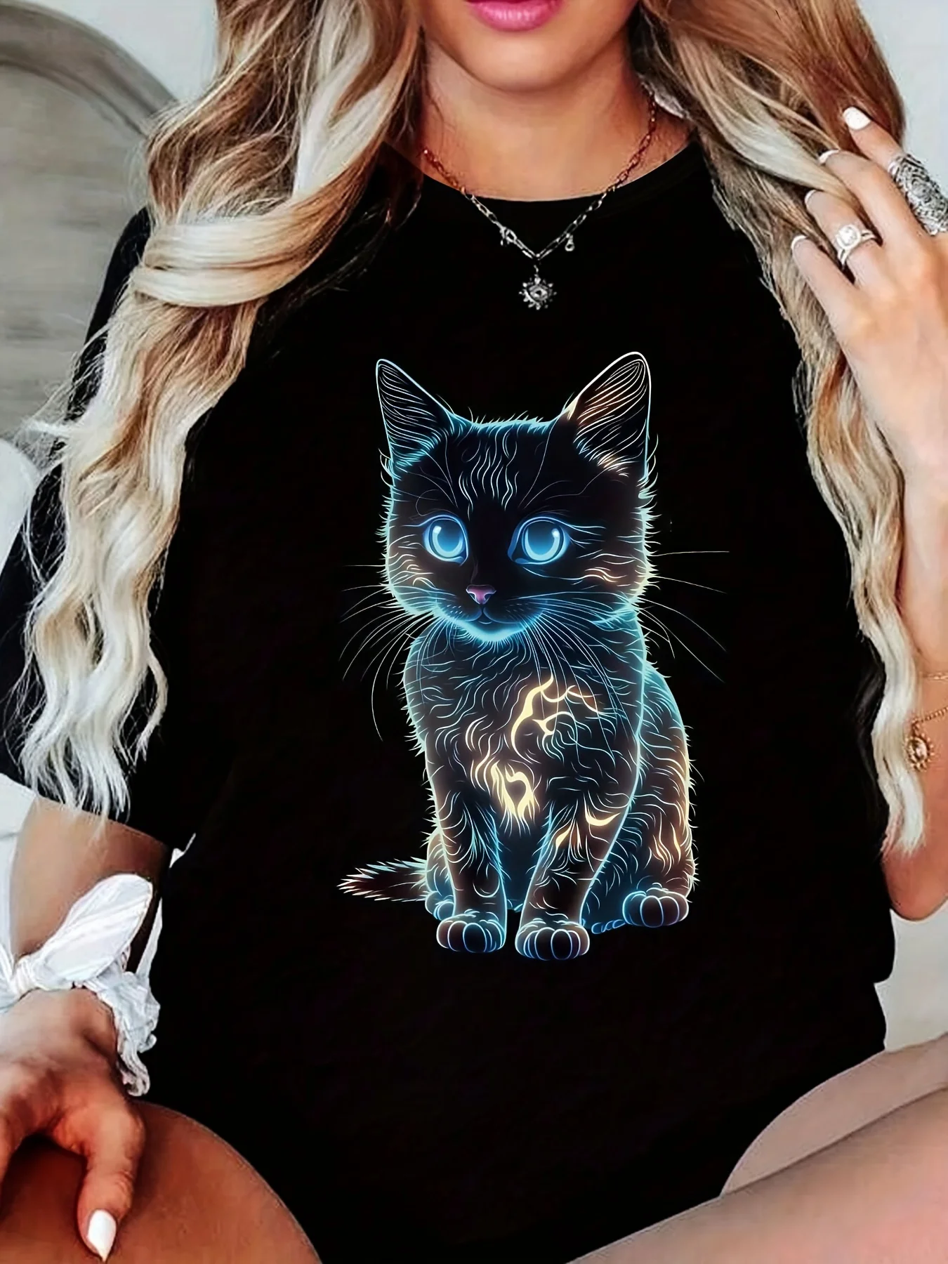 

Women's Neon Halo Kitten Women's T-shirt - Future Cat Pattern, Men's Casual Black Top