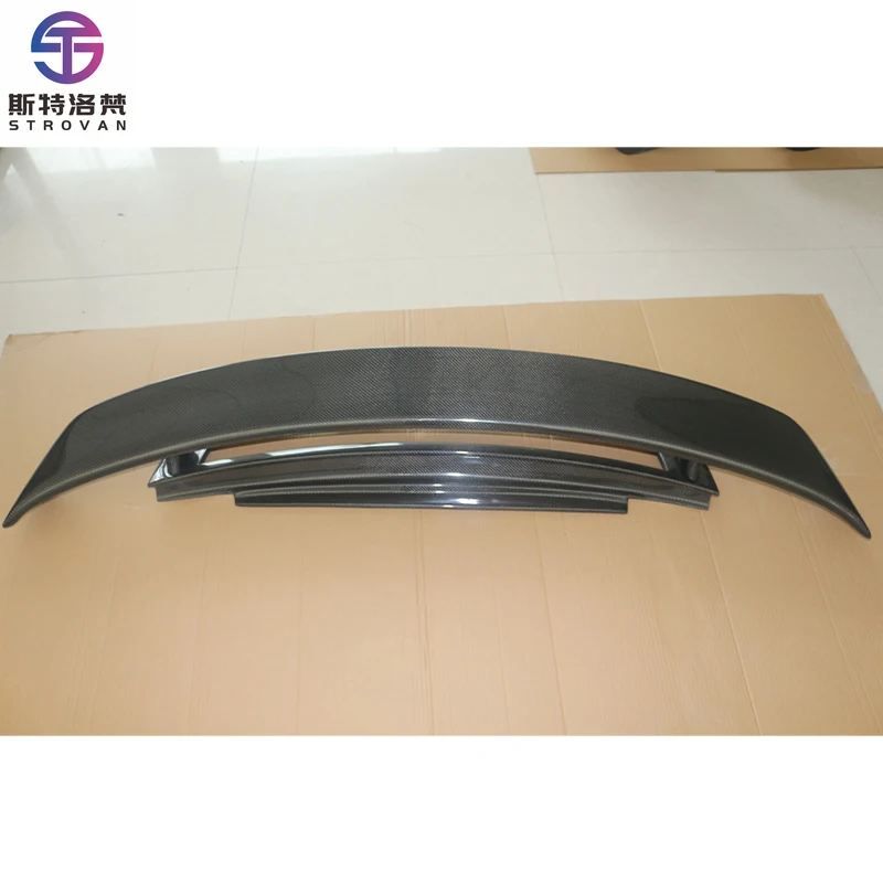 

STLF CLRAK Car Upgrade Carbon Fiber Tail Decorative Panel New Condition Fit for 2007-2012 R8 Wet Carbon Fiber GT Style