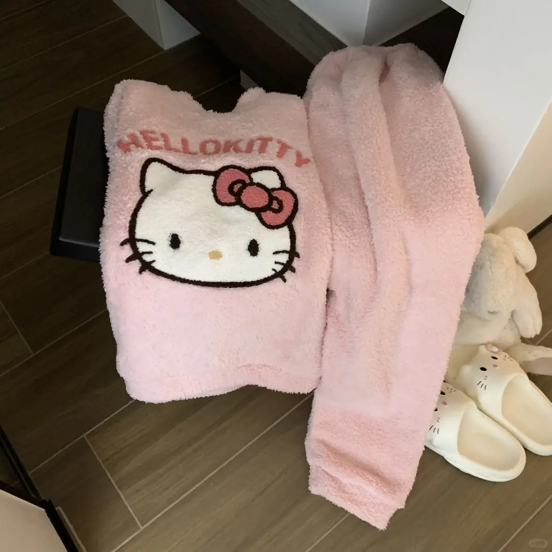 2024 New Autumn And Winter Sanrio HELLO KITTY Coral Velvet Plus Velvet Striped Suit Pajamas For Women Flannel Home Clothes