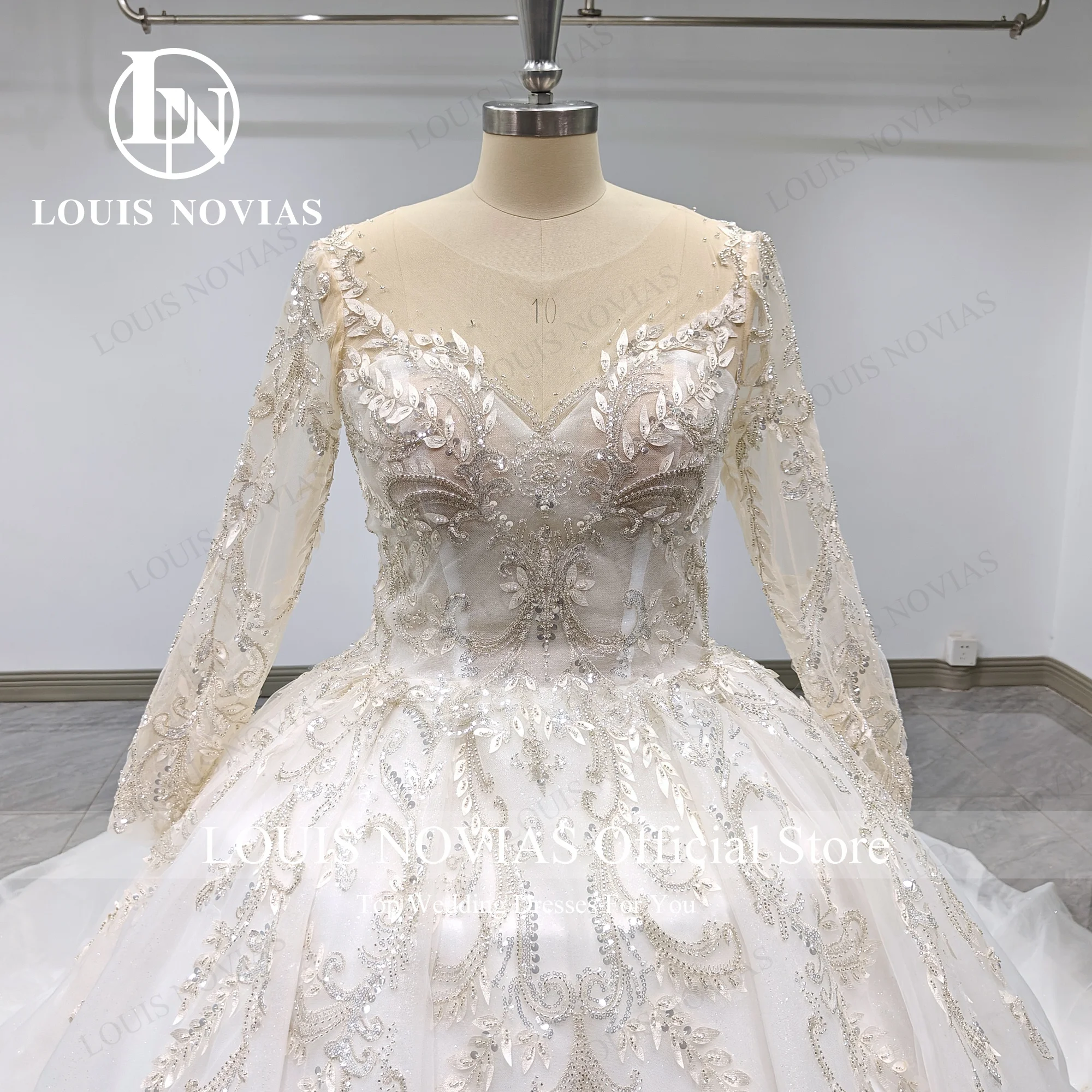 

LOUIS NOVIAS Luxury Ball Gown Wedding Dresses For Women Sexy Sweetheart Beading Cathedral Train Wedding Gown Vestidos De Novia