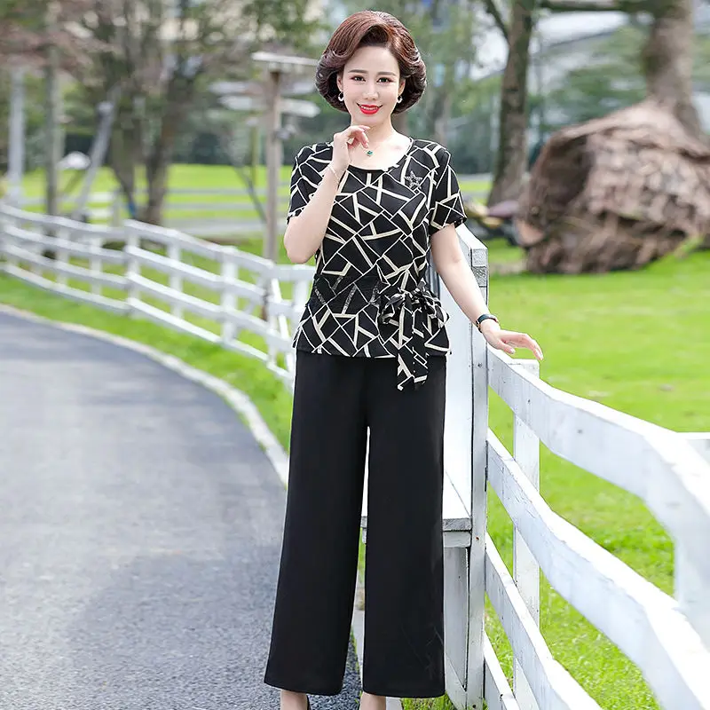 

Women's New Style Chiffon Short-sleeved Fashionable Printed Loose Shirts