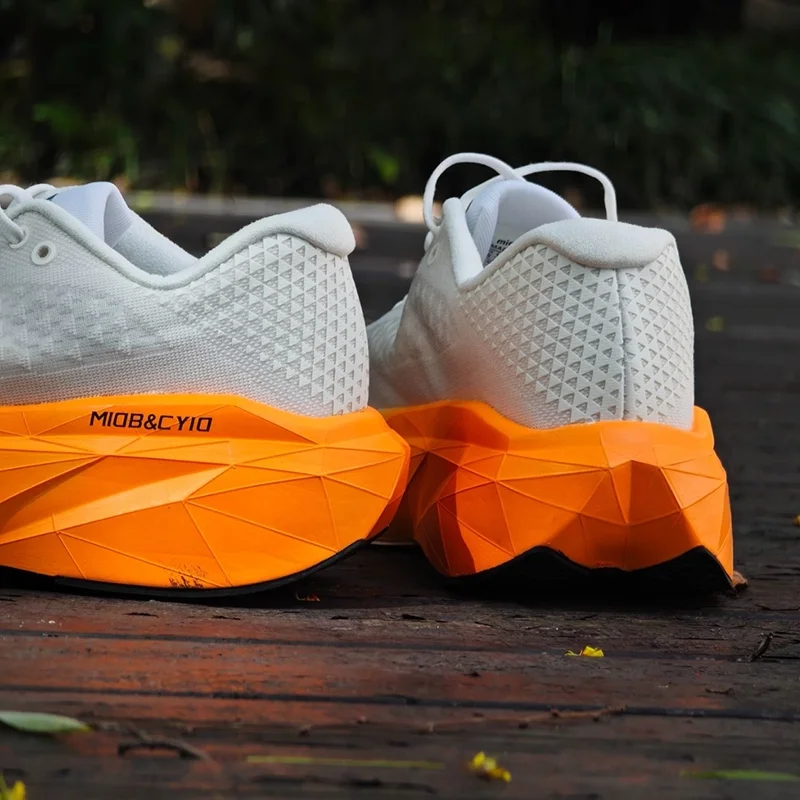 New 2025 Summer Hot Sale Unisex Stretch Wear-resistant Breathable Running Shoes Training Shoes Athletic Shoes Very Good