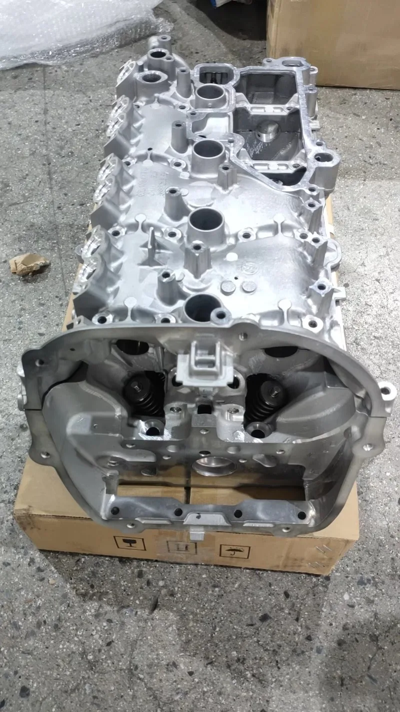 

EA888 Engine Parts YCL00247 YCL00287 Assembly 06L103064E CUF Cylinder Head for KODIAQ CC PASSAT