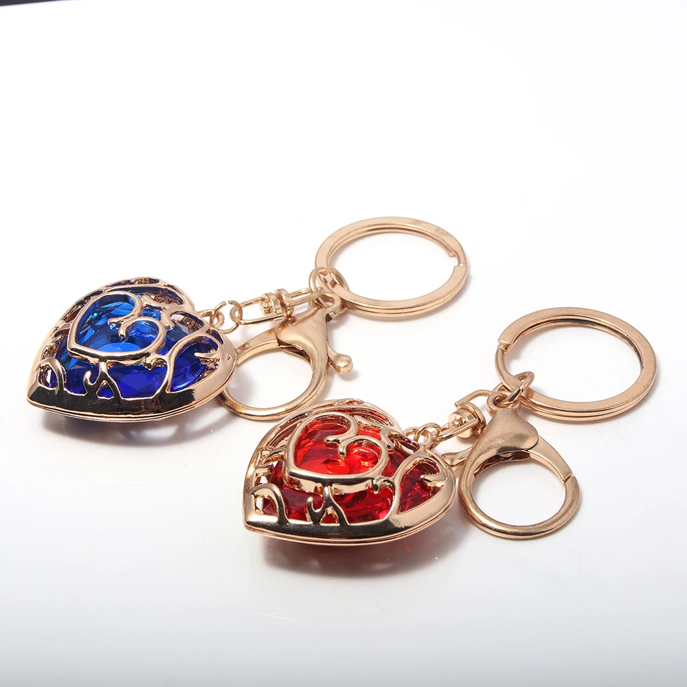 Zeldas Link Skyward Sword Red Heart Keychain Heart Containers Crystal Hearts Stones Pendant Keyring For Women Men Jewelry