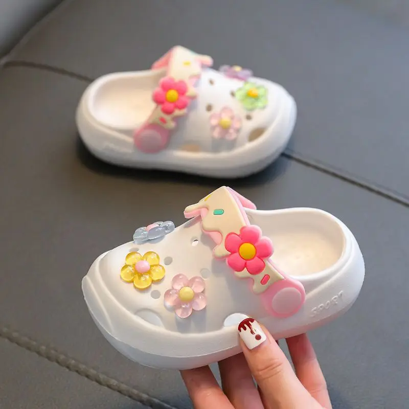 2024 Summer Kids Hole Shoes Cute Flowers Childrens Slippers Soft Bottom Anti Slip Girls Shoes Outdoors Beach Sandals Flip Flops