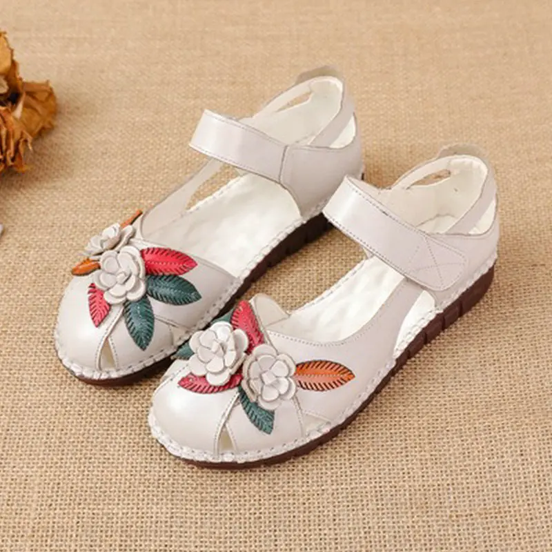 Summer New Genuine Leather Hollow Out Handmade Women\'s Shoes Women Loafers Breathable Beach Flat Sandals Mother Sandals