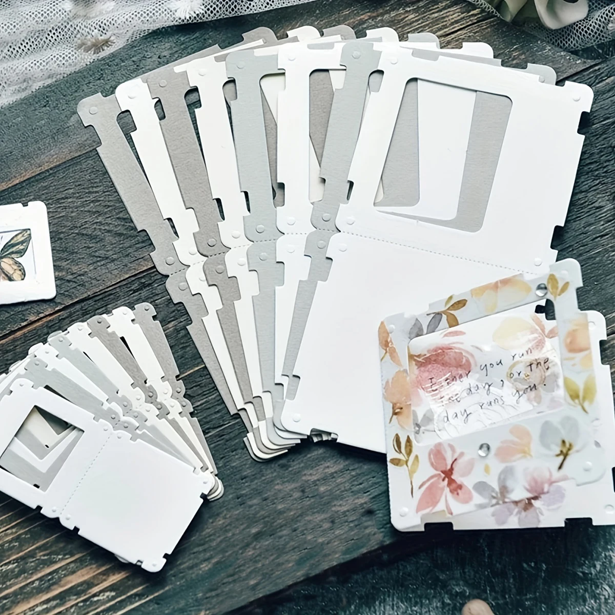 Card and Greeting Card Cutting Knife Mold Metal Cutting Mold Embossing Template for DIY Handmade Scrapbook Supplies