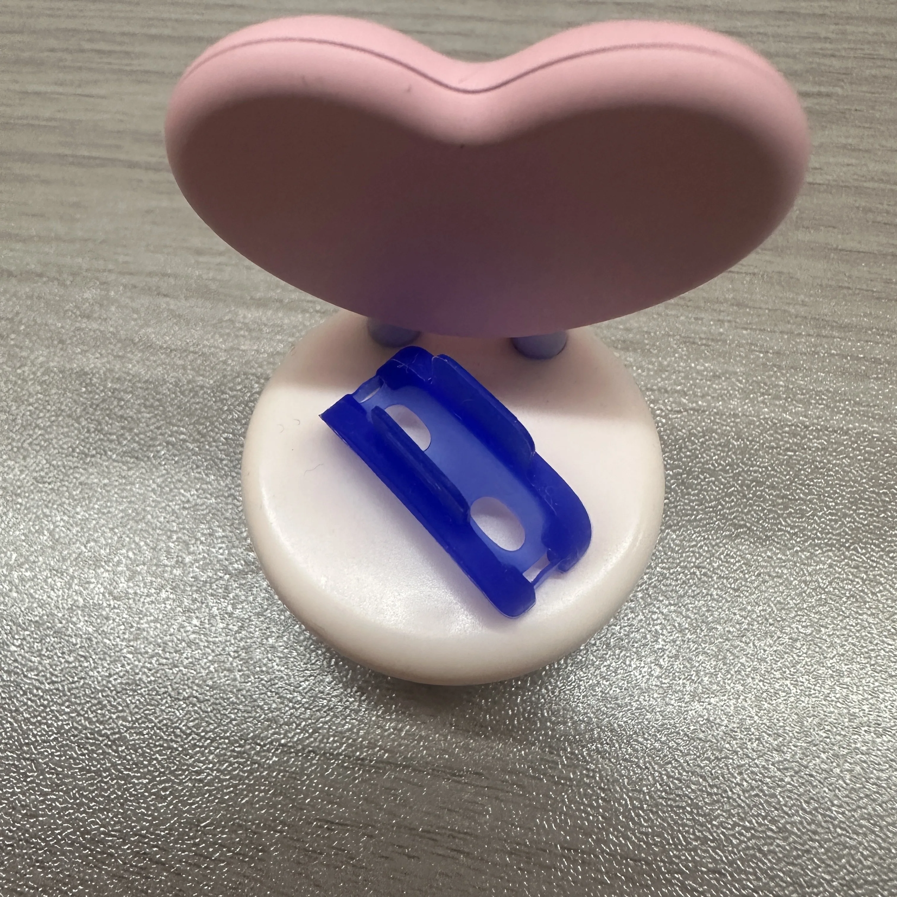 

1pc Dental Mini Dam Rubber Dam Clamps Holder Dental Silicon Rubber Dam Clamp Clip Orthodontic Silicon Clips Autoclavable