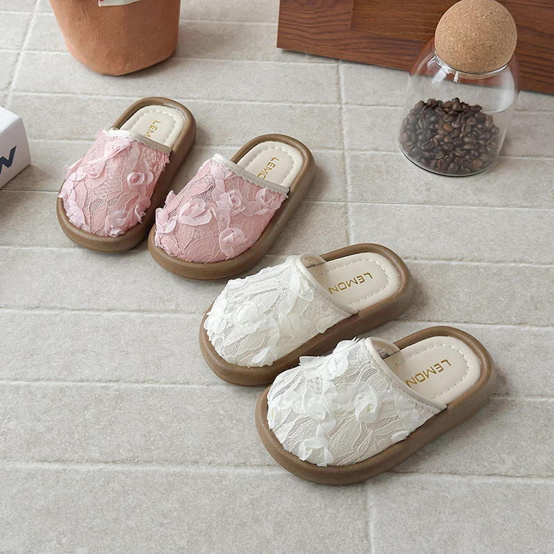 

Детские милые 3D-тапочки с цветочным кружевом, нескользящие, на толстой подошве, для дома, дышащие, для девочек, в стиле принцессы, с открытым носком