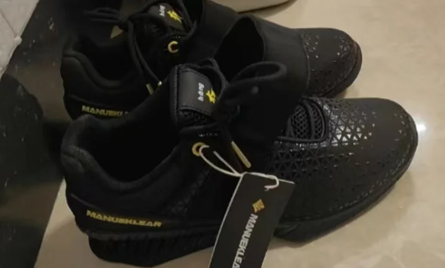 

2025 (Men's and Women's) Indoor Fitness Training Squat Fitness Sneakers 3cm Heel Professional Weightlifting Boots