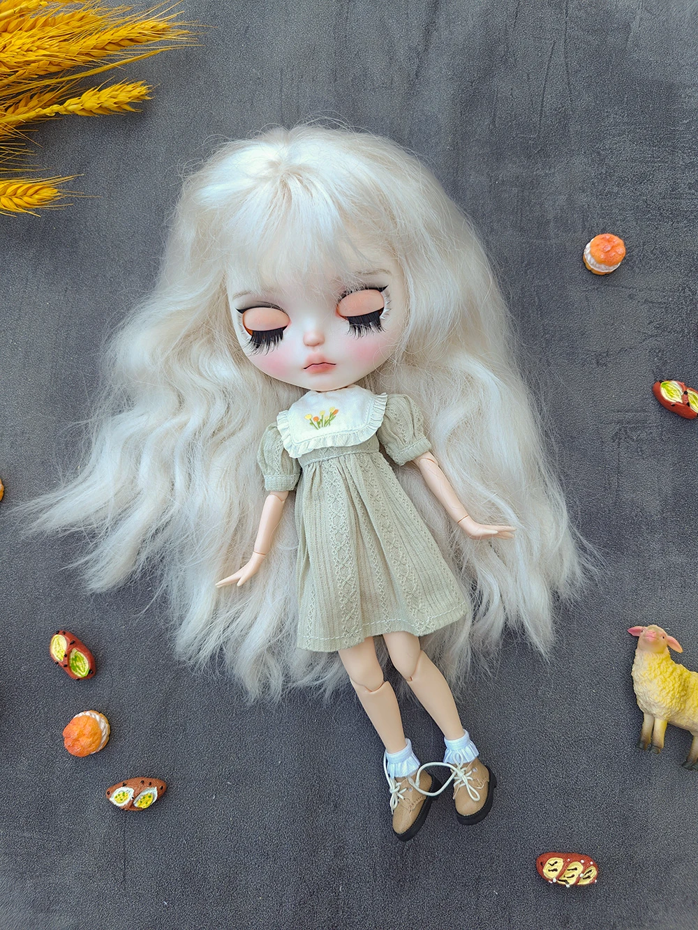 Blythe doll Clothes New Handmade Fashion style Barbies Girl  Cute Light green dress For Ymy Ob24 Ob22  Doll Accessories