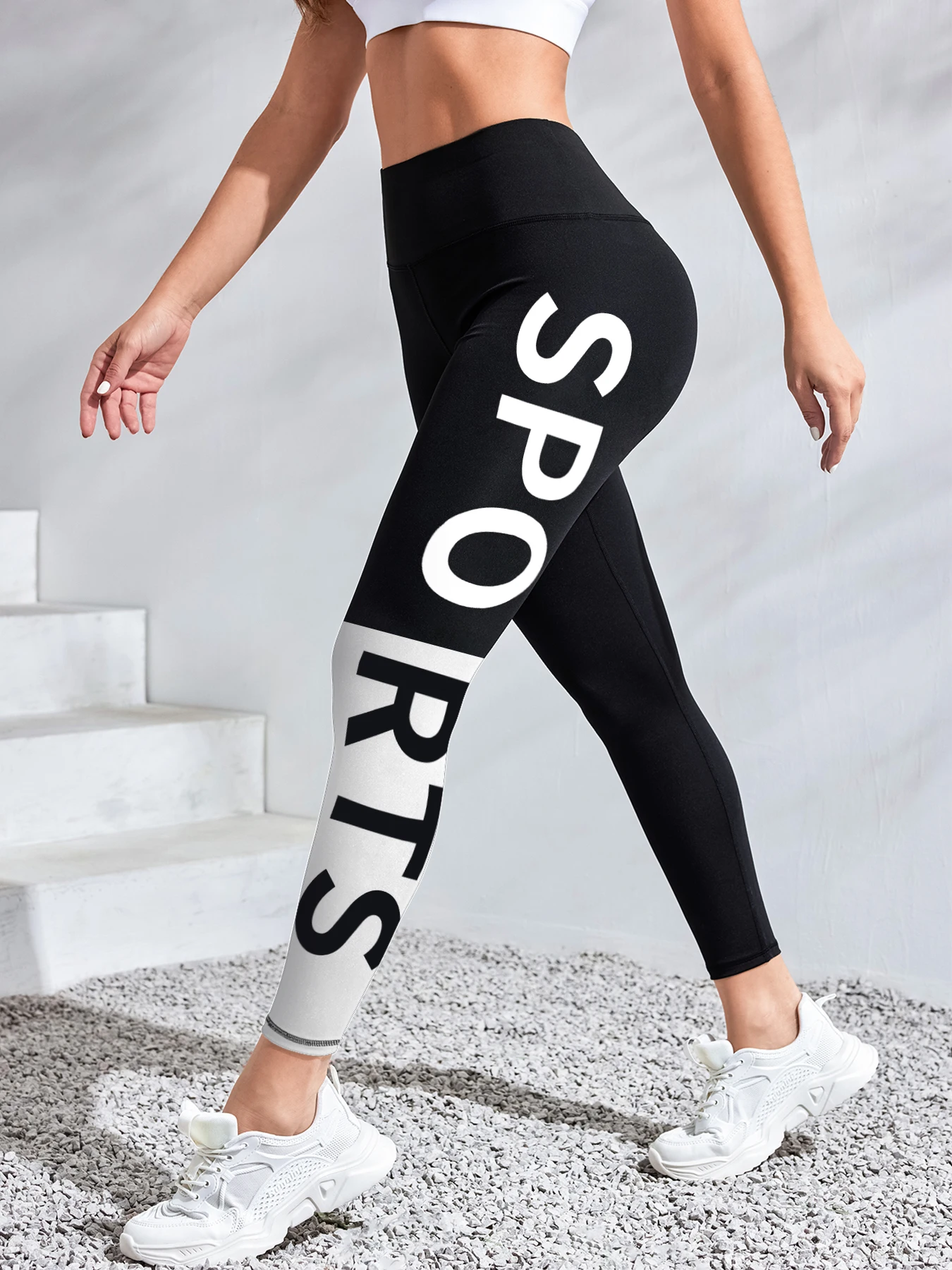 سراويل يوجا نسائية رياضية مطبوعة بأحرف عالية الخصر سراويل ضيقة للتمرين في صالة الألعاب الرياضية والجري ملابس نسائية يومية غير رسمية