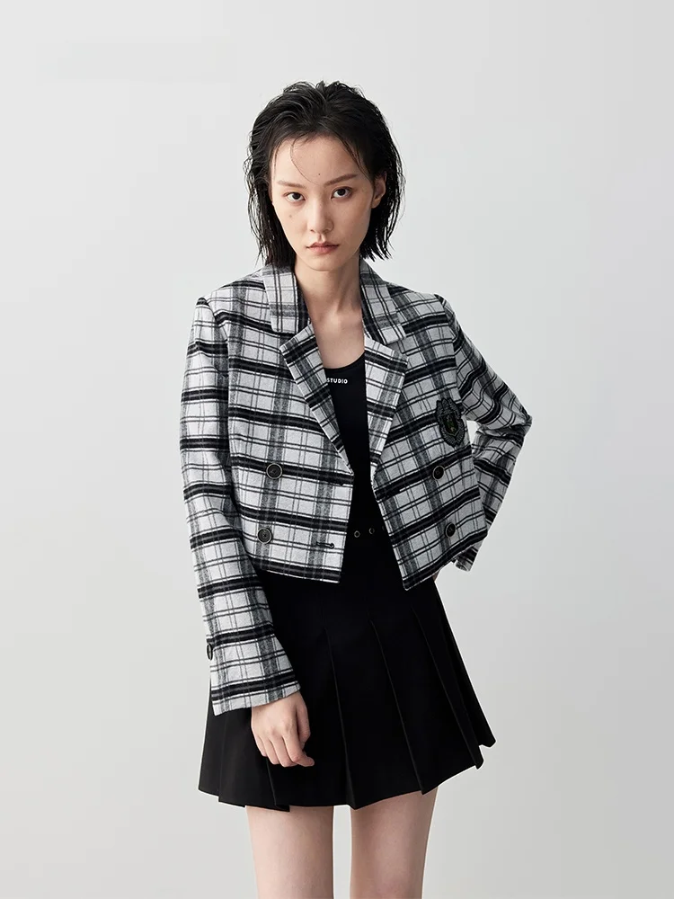 

Женский клетчатый пиджак XMOOM: черно-белый, в университетском стиле, осенняя новинка, из хлопкового бленда, приталенный крой