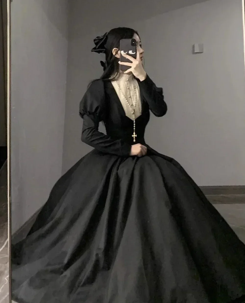 

Pop Vintage Gothic Black Lolita Dress Slim Fit Long Lolita Long Sleeved Large Hem Puffy Dress Autumn New Style Elegance
