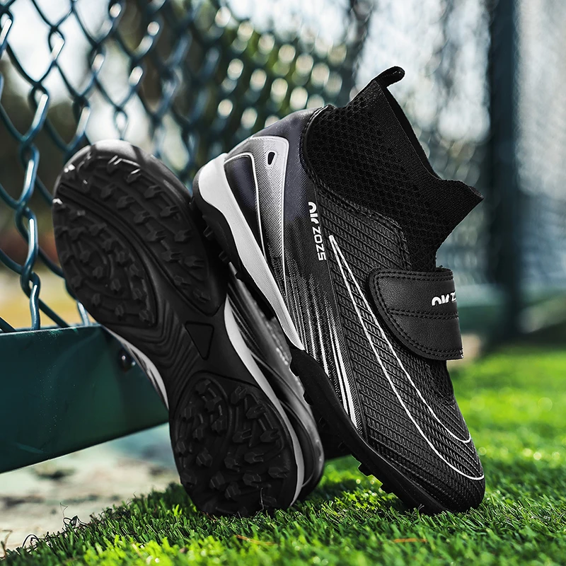 

High Quality Kids Soccer Shoes Society Cleats Professional Football Shoes Children Football Field Boots Sneaker Indoor Non-Slip