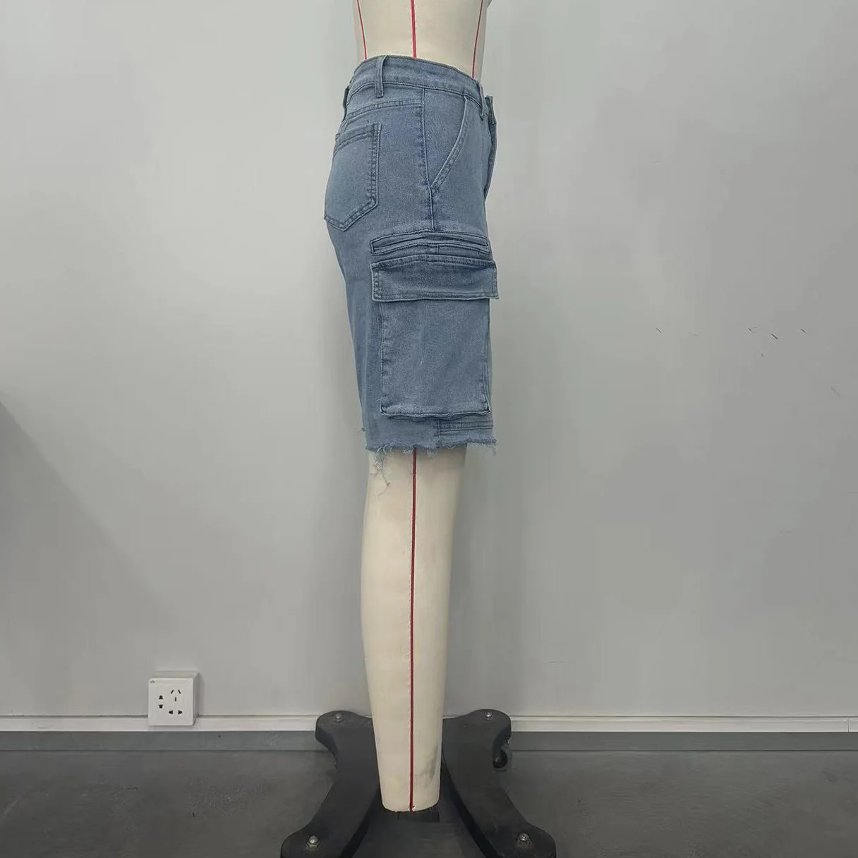 New Jeans Pants for Woman High Waisted Straight Pocket Knee Length 2025 Summer New High Elastic Ladies High Street Wear Shorts