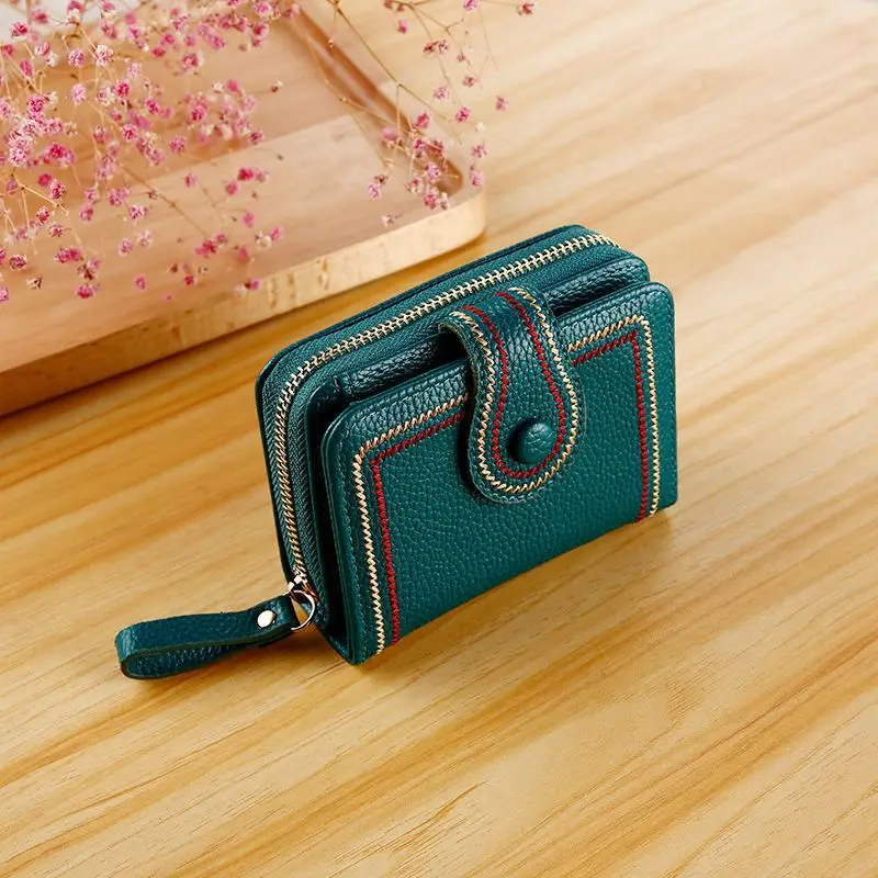 فتحة بطاقات نسائية قصيرة متعددة البطاقات، حقيبة بطاقات مضادة للمغناطيسية ذات سعة كبيرة، مشبك نقود، رخصة القيادة، أنثى متكاملة صغيرة