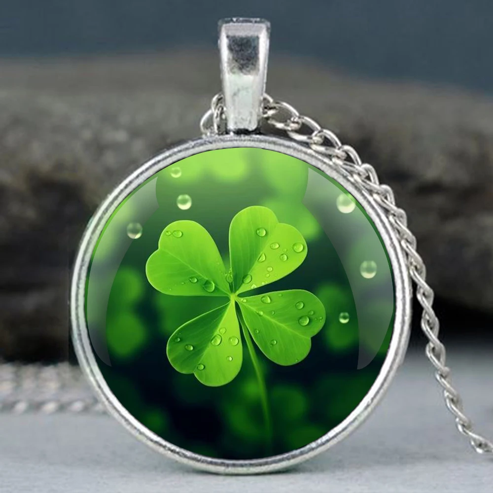 Collar con colgante de cadena hecho a mano con cúpula de cristal con diseño clásico de trébol de cuatro hojas para hombres y mujeres, accesorios de joyería, regalo de cumpleaños