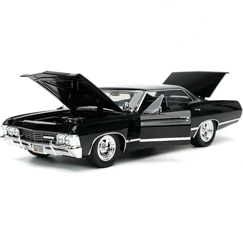 1:24 1967 CHEVY Impala SS Sport Sedan High Simulation Diecast Metal Alloy Model Car Chevrolet Toys For Kids Gift Collection J80