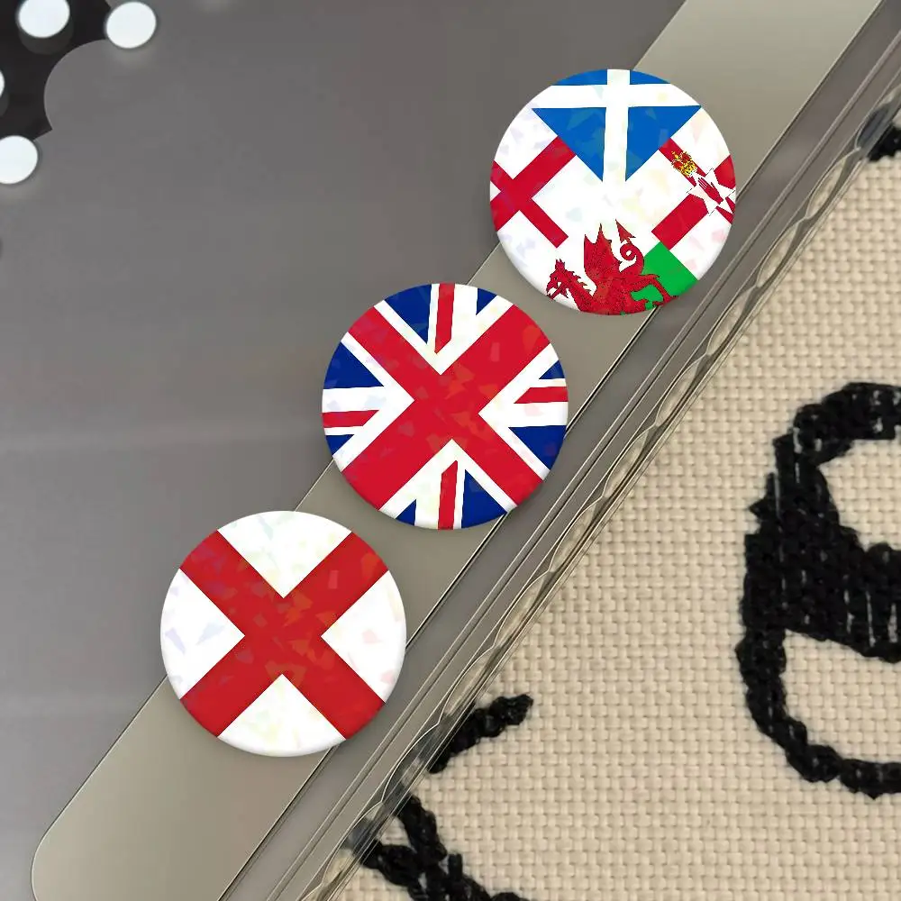 Red Cross UK England Flag Lapel Pins Backpack Clothes Jewelry Accessories Cartoon Round Brooch ButtonBadge Fans Collection Gifts