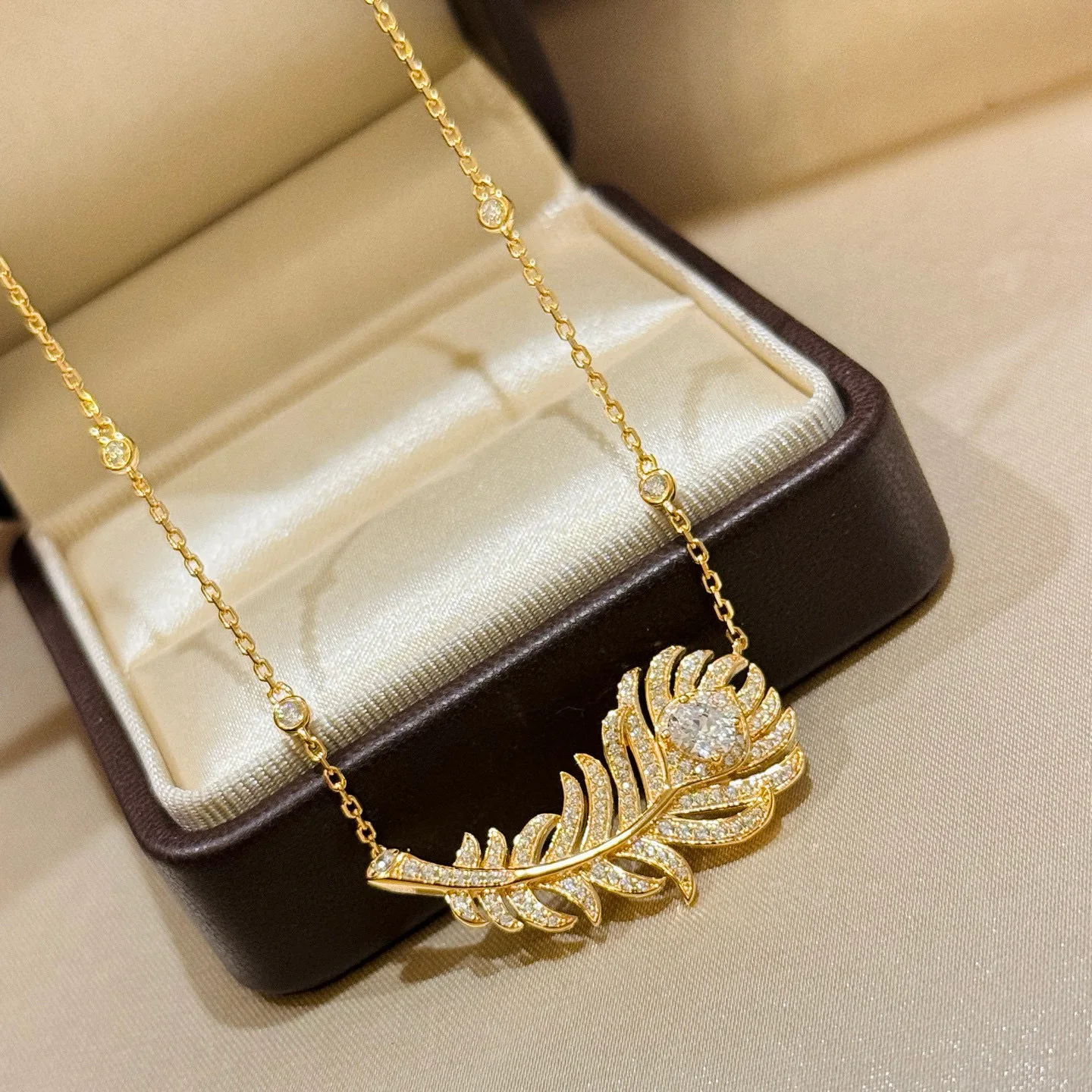 

Ожерелья в форме пера из 100% стерлингового серебра 925 пробы с цирконием AAA для женщин, ювелирные изделия