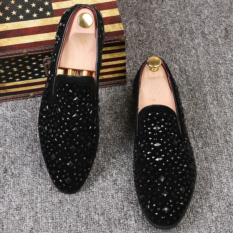New Classic Loafers Men Casual Comfortable Fashionable Brand Small Leather Shoes Men Business Office Gentlemen Social Shoes
