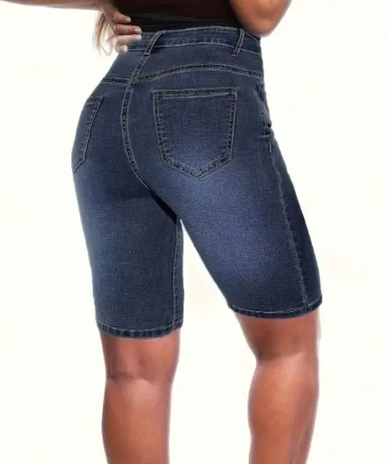 شورت جينز نسائي صيفي كلاسيكي بلون موحد، تصميم بسيط بأسلوب قديم، مناسب للارتداء اليومي، شورت جينز بطول خمسة أرباع