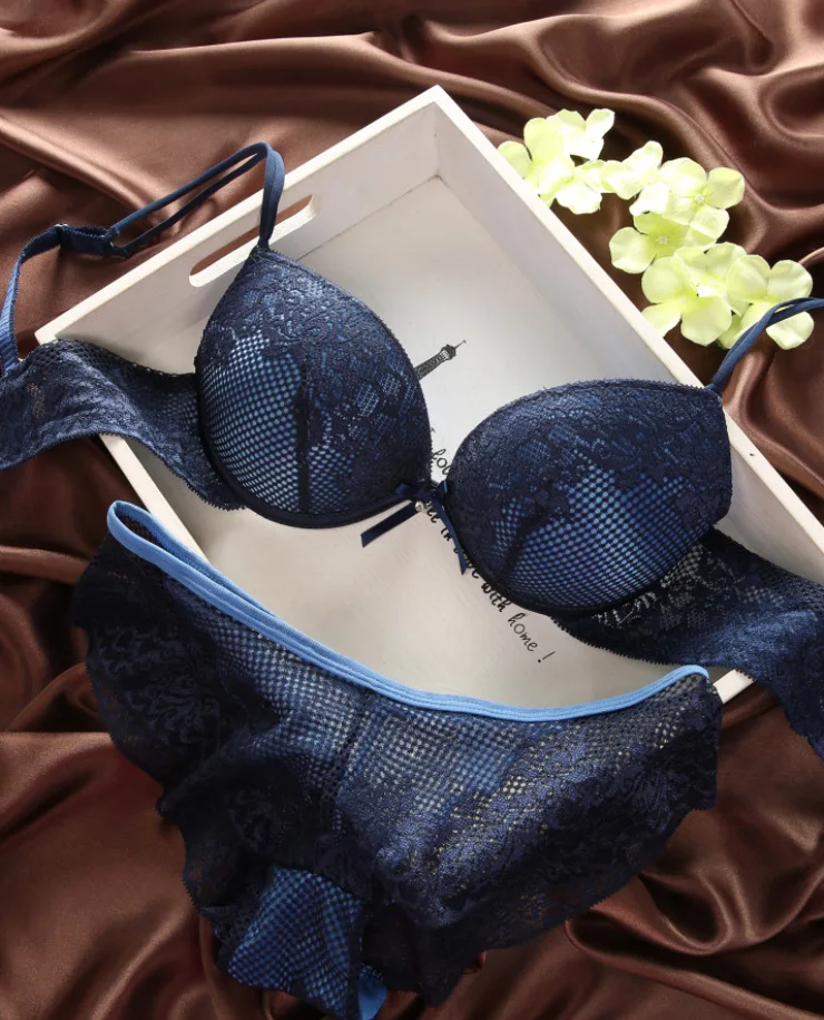 New Sexy Bras Set For Women 70-80 BC Cup Skin White Black 6 Colors Push Up Underwear Plus Lace Fashion StyleTop and Panties