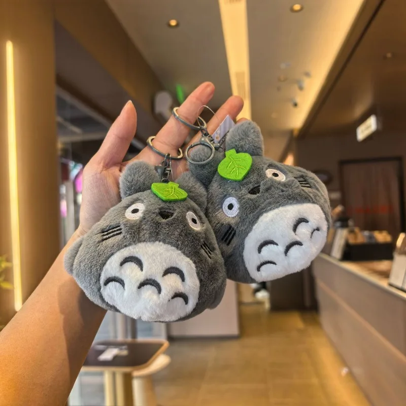 My Neighbor Totoro Niedlicher Weicher Flauschiger Plüsch-Münzbeutel Schlüsselanhänger Tragbare Mini-Geldbörse Anime-Zubehör Liebevolles Geschenk für den Alltag – Detail 3