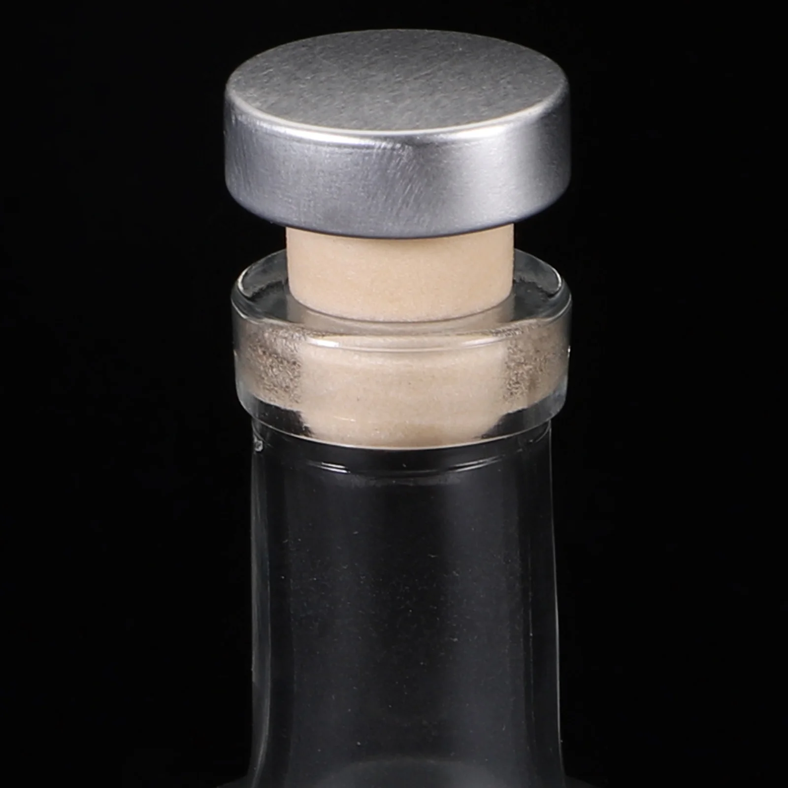 

2Pcs Thick Bottom Wine Bottle Premium Transparent Glass Whiskey Vodka Bottle Large Capacity Easy Bar Liquor