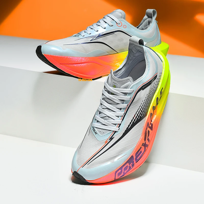 Four Seasons Fashion Trend Running Shoes for teens and adults Comfortable fit supports long-time walking and training Suitable