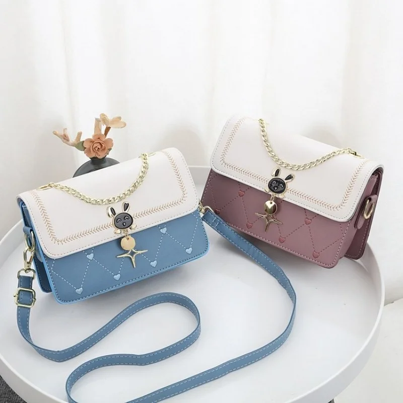 

Современная кожаная поясная сумка для женщин, которую можно носить вокруг талии или в стиле через плечо