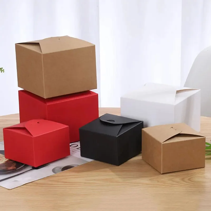 10/30/50 Stück quadratische Süßigkeitenboxen aus Kraftpapier, geeignet für Hochzeiten, Geburtstagsfeiern und Weihnachtsgeschenke – Detail 2