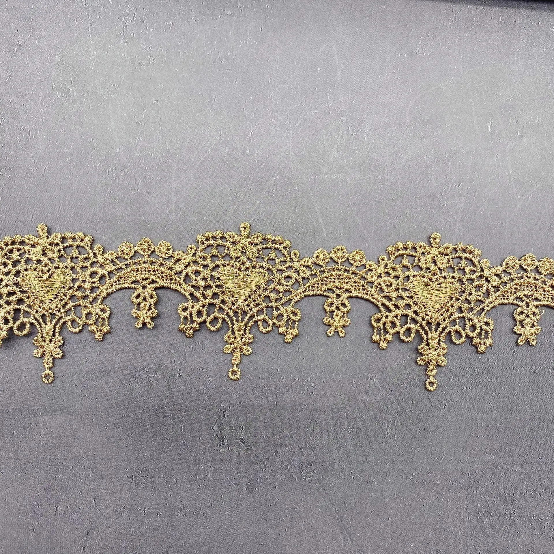 3 Yards Gold Lace Embroidery Garment Accessories Heart-Shaped Barcode Gold Thread Lace Embroidery Peach-Coloured Water-Soluble