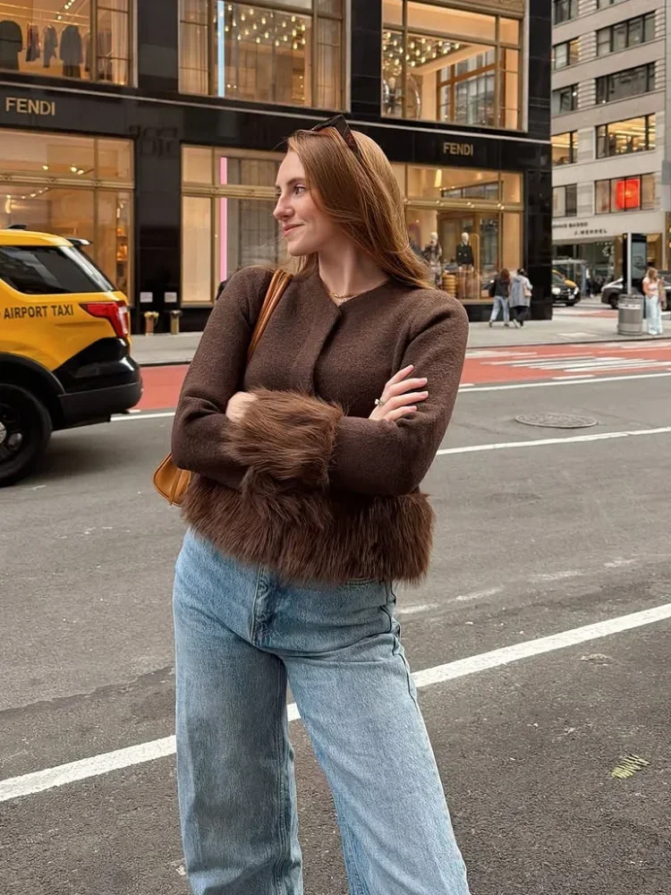 2025 Winter Büro Pendeln Täglichen Outwear Dame Pelz Patchwork Strickjacke Mode V-ausschnitt Einreiher Lose Kurze Pullover