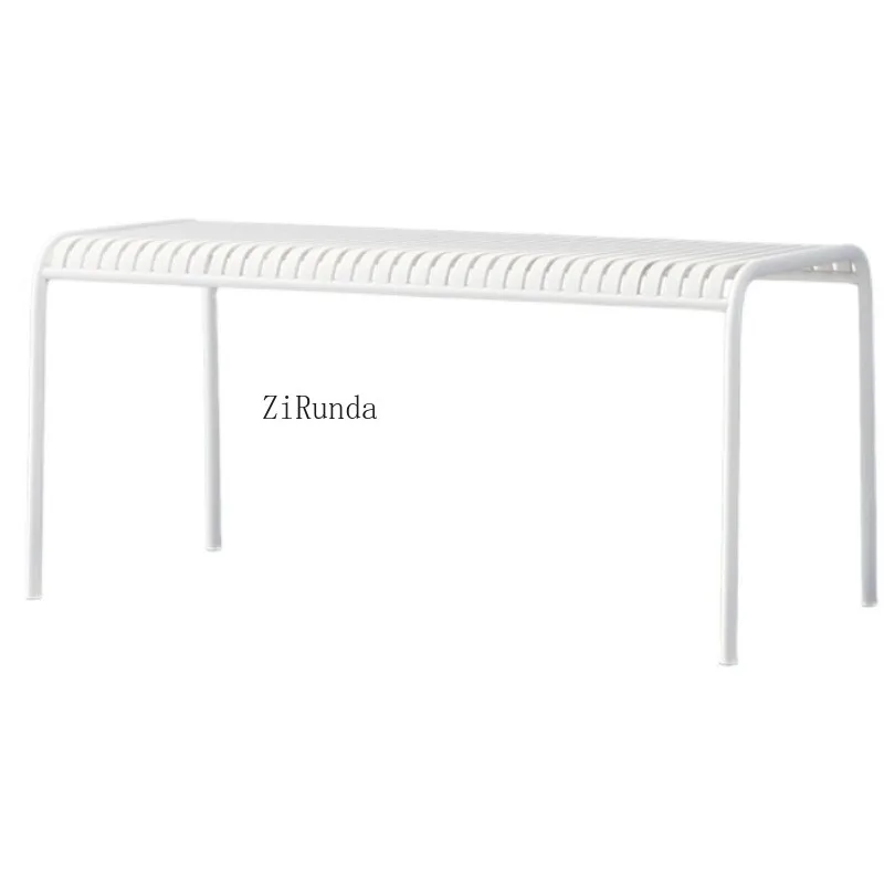 Metal table and chair combination Modern environmentally friendly and durable Outdoor dining Garden Outdoor restaurant Cafe
