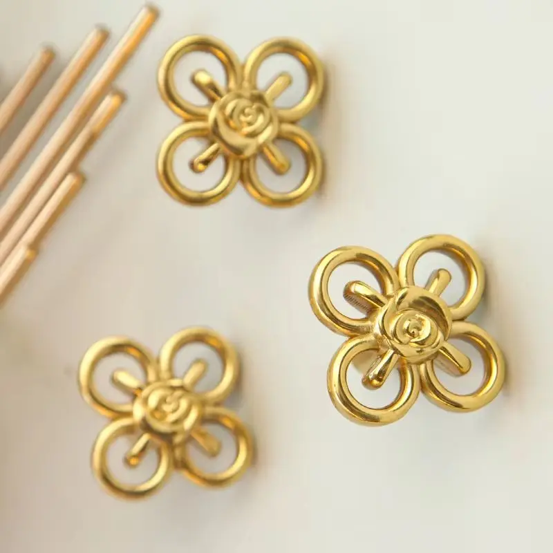 4 Uds. Tiradores de muebles con diseño de flores de latón macizo, pomos para cajones, armario, vestidor, zapatero, TV, tiradores para gabinete de vino