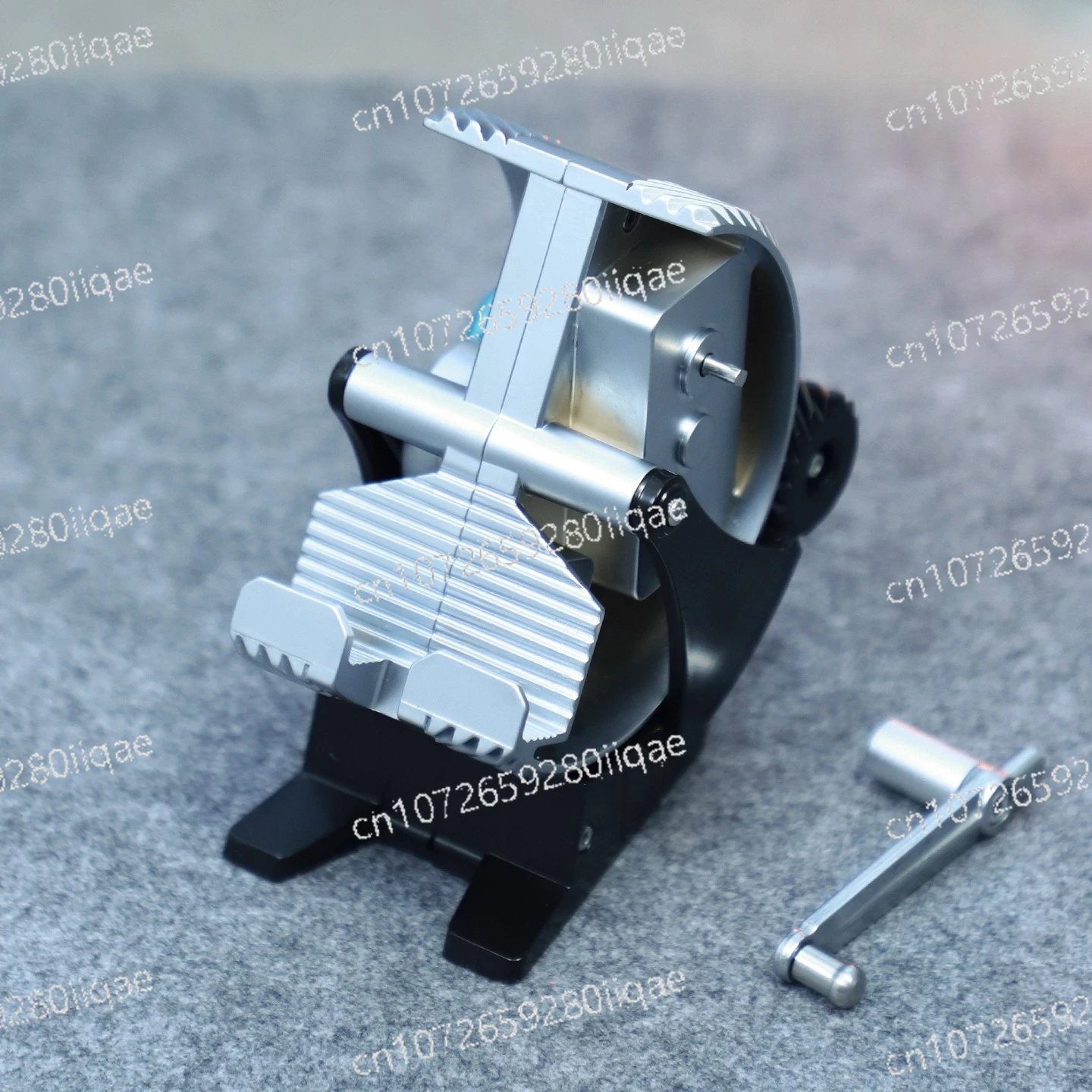 

Цельнометаллический механический держатель для мобильного телефона с зубчатой ручкой-кривошипом из сплава для генерации энергии